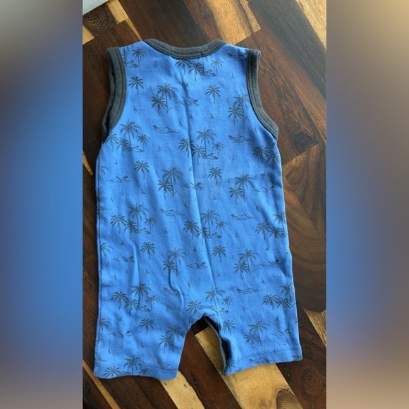 Feather Baby 6-9m Palm Tree one piece outfit EUC - Picture 3 of 3